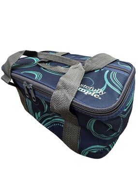 New Tastefully Simple Insulated Charcuterie Tote Cooler with Cutting Board